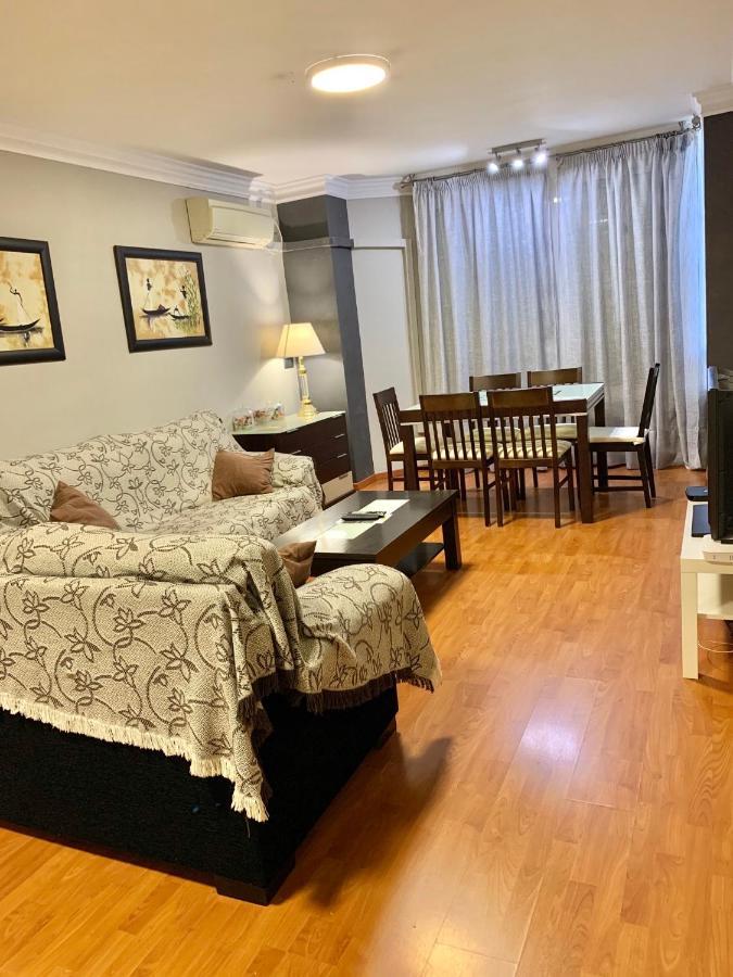 Ferienwohnung Apartamento Acogedor, Excelente Ubicacion, 10 Min Centro Sevilla Exterior foto