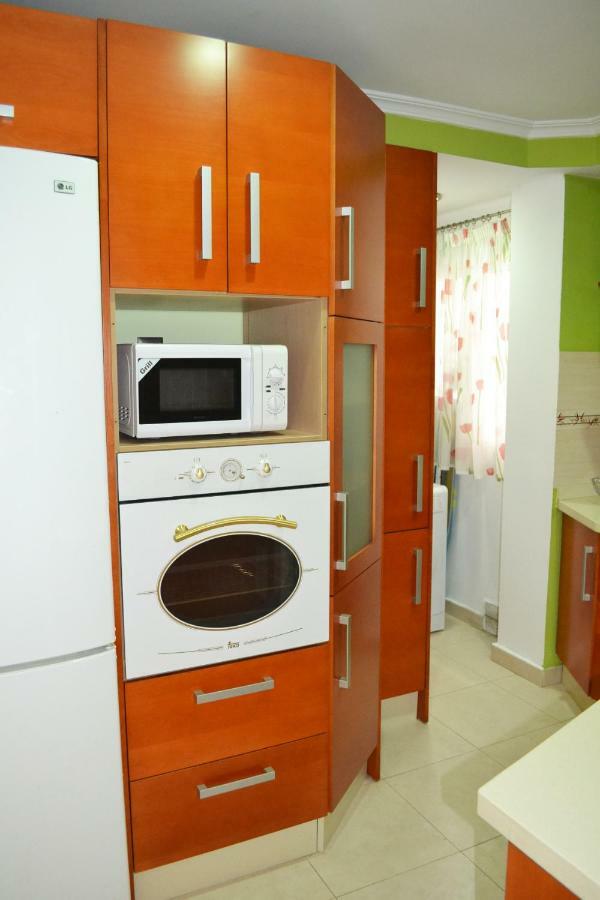 Ferienwohnung Apartamento Acogedor, Excelente Ubicacion, 10 Min Centro Sevilla Exterior foto