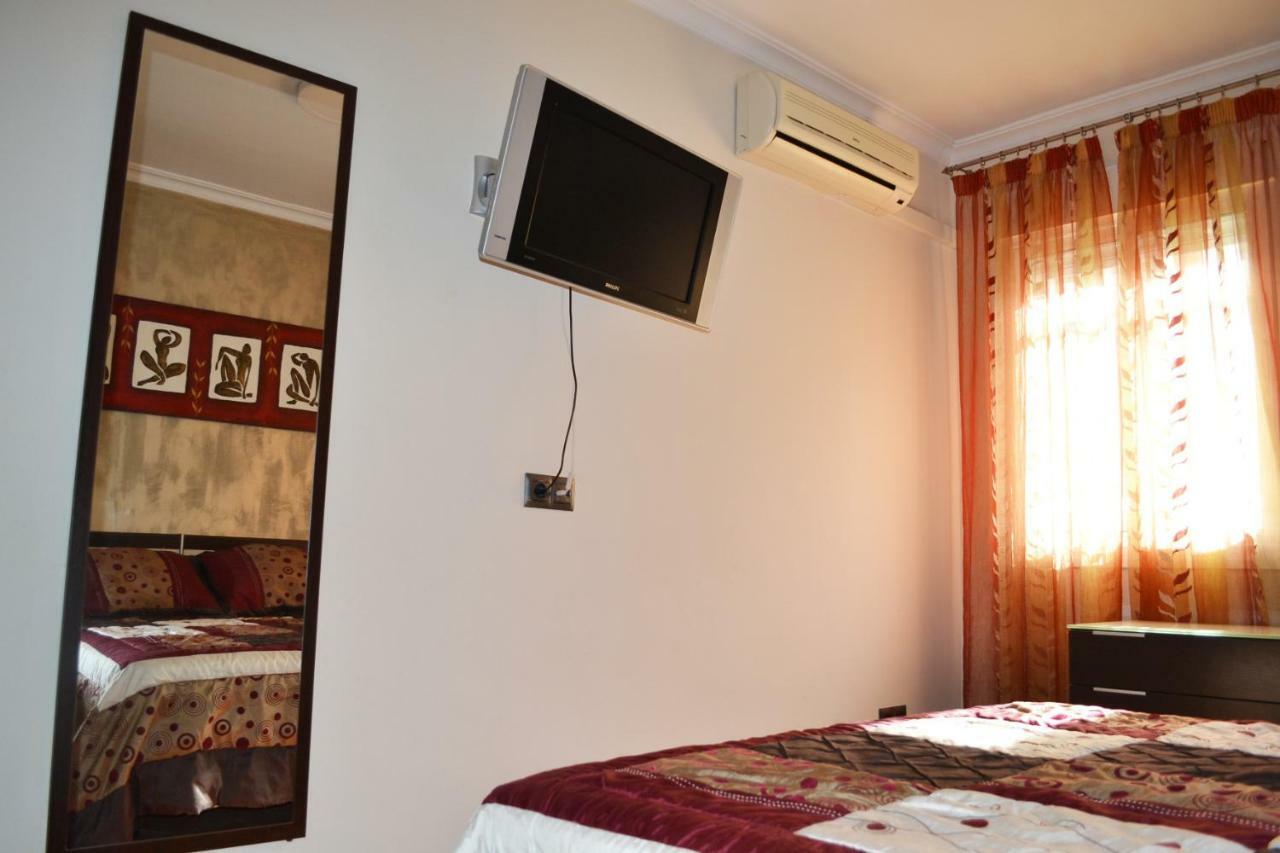 Ferienwohnung Apartamento Acogedor, Excelente Ubicacion, 10 Min Centro Sevilla Exterior foto